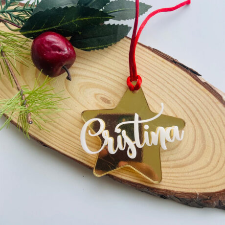Enfeite de Natal Estrela de acrílico espelhado dourado com nome em acrílico